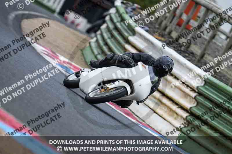 enduro digital images;event digital images;eventdigitalimages;mallory park;mallory park photographs;mallory park trackday;mallory park trackday photographs;no limits trackdays;peter wileman photography;racing digital images;trackday digital images;trackday photos